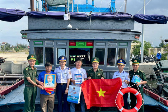 Phòng Pháp luật Bộ Tư lệnh Vùng Cảnh sát biển 2 - Hành trình lan tỏa thông điệp chống khai thác IUU