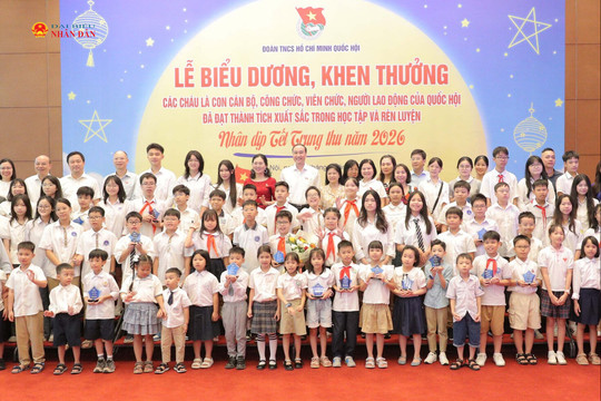 Biểu dương, khen thưởng 91 học sinh là con cán bộ, công chức, viên chức, người lao động tại Quốc hội