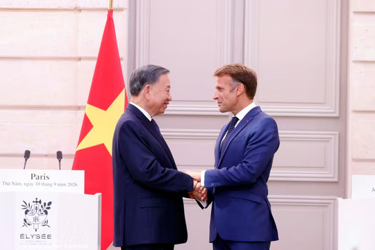 Vietnam, France issue joint statement on promoting implementation of comprehensive strategic partnership framework
