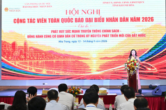 Không gian kết nối giữa nghị trường với cuộc sống