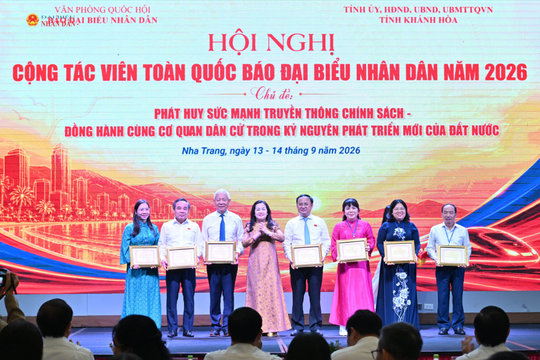 Khen thưởng 5 tập thể và 21 cá nhân có nhiều đóng góp cho sự phát triển của Báo Đại biểu Nhân dân năm 2026