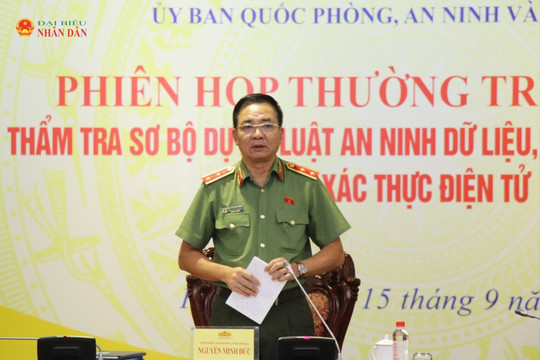 Thường trực Ủy ban Quốc phòng, An ninh và Đối ngoại thẩm tra sơ bộ 2 dự án Luật
