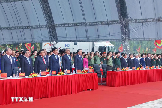 Tổng Bí thư, Chủ tịch nước Tô Lâm dự Lễ kỷ niệm 72 năm Ngày Bác Hồ về thăm Đền Hùng và khánh thành Tượng đài “Bác Hồ với ngày hội non sông”