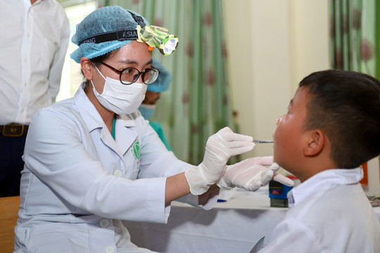 Mang hơi ấm y tế đến những bản làng vùng cao Lai Châu