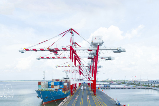 Logistics upgrade vital to 1-trillion-USD trade target: experts