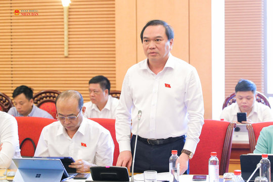 Gỡ nút thắt nhân lực để nâng chất lượng y tế cơ sở