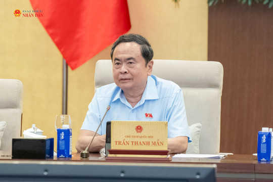 Sửa Luật để đổi mới mô hình quản trị biển