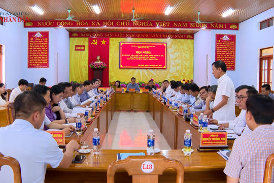 Thường trực HĐND tỉnh Quảng Trị khảo sát, làm việc với UBND các địa phương