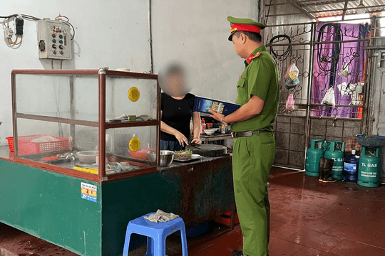 Hà Nội: Tăng cường công tác quản lý vệ sinh, an toàn thực phẩm - Vì sức khỏe Nhân dân