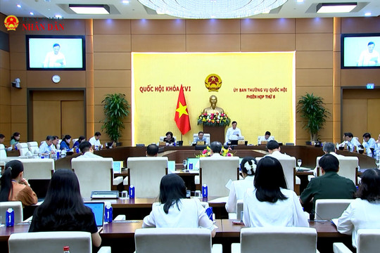 Ủy ban Thường vụ Quốc hội thông qua Nghị quyết về bảo vệ Thẩm phán