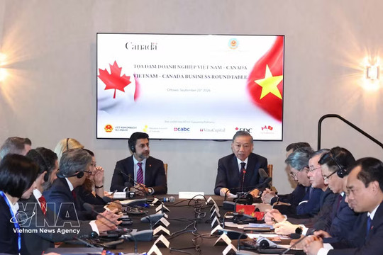 General Secretary and President To Lam attends Vietnam-Canada business dialogue