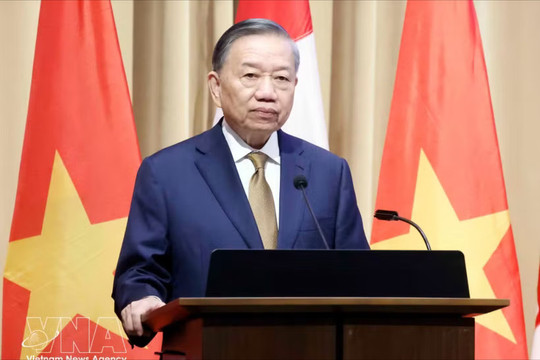 Vietnam ready to work with Canada to build substantive Strategic Partnership: Top leader