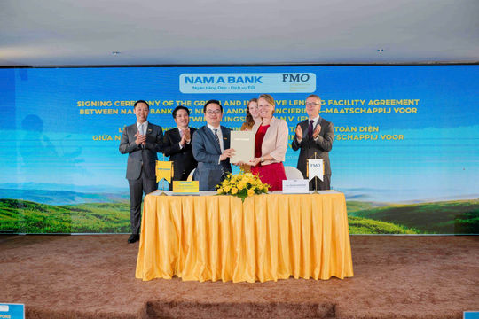 Nam A Bank nhận khoản tài trợ 60 triệu USD từ FMO, tiếp tục mở rộng vốn xanh quốc tế