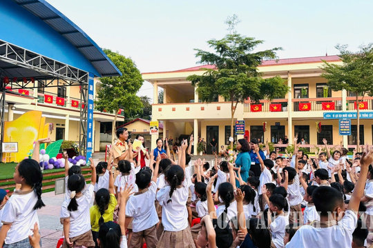 Thái Nguyên: Đa dạng hình thức tuyên truyền về trật tự, an toàn giao thông