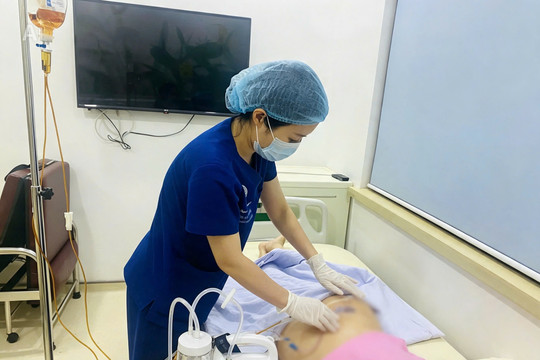Bị áp xe vùng mông, ngực sau tiêm chất làm đầy tại spa
