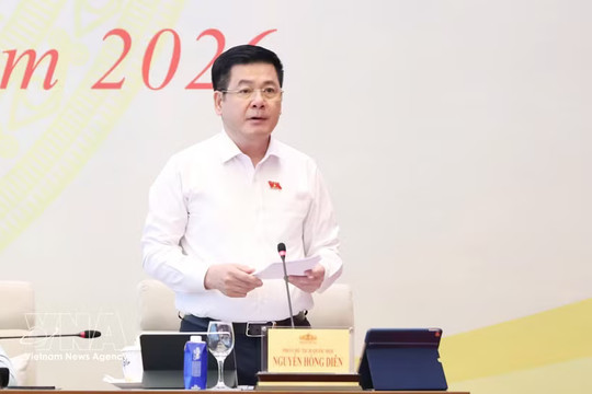 Lawmakers press for transparent power pricing, tighter cost controls