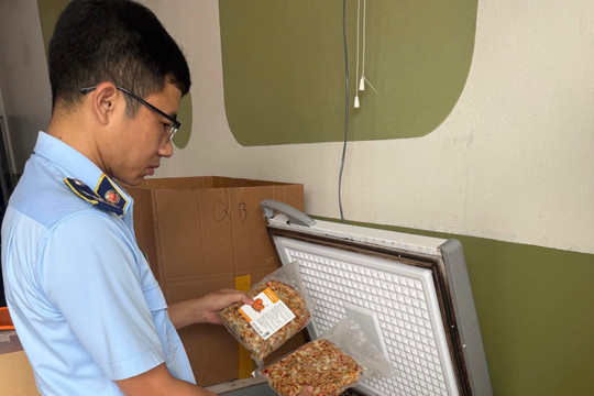 Hà Nội: Tháng 9, lực lượng quản lý thị trường xử lý 430 vụ vi phạm, phạt hơn 5,09 tỷ đồng