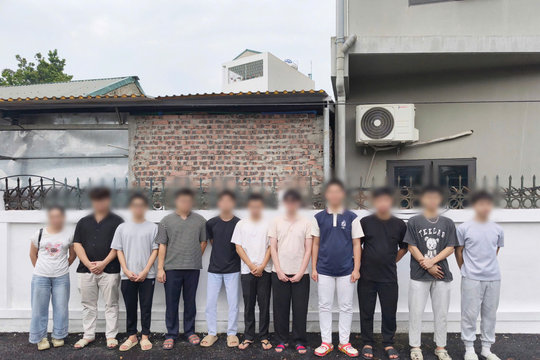 Tuyên Quang: Phá đường dây mua bán trái phép tài khoản ngân hàng, khởi tố 11 đối tượng