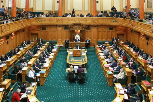 Nghị viện New Zealand: Lần đầu tiên đặt ra nguyên tắc kiểm soát AI trong nghị trường