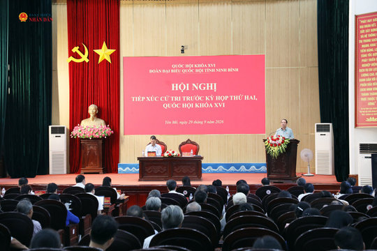 Cử tri Ninh Bình kiến nghị quan tâm chế độ đối với những người hoạt động không chuyên trách tại thôn, tổ dân phố