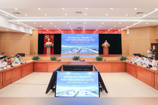 Huy động nguồn lực để cán đích 5.000km cao tốc