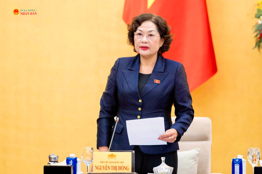 Chuyển trọng tâm từ quản lý quy trình, thủ tục sang quản lý chất lượng và kết quả đầu ra