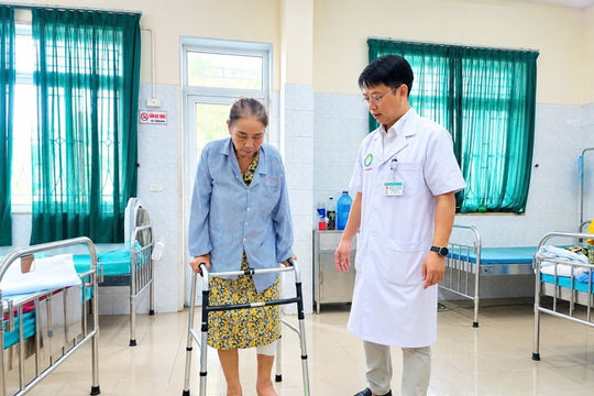 Từ chuyển giao kỹ thuật theo Đề án 1816 đến ca thay khớp gối tại Hòa Bình