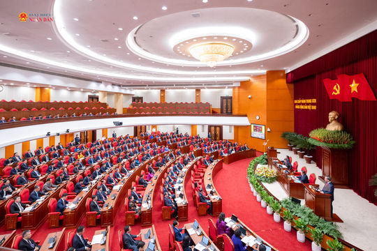 Thông cáo báo chí về ngày làm việc thứ hai Hội nghị lần thứ Tư, Ban Chấp hành Trung ương Đảng khoá XIV