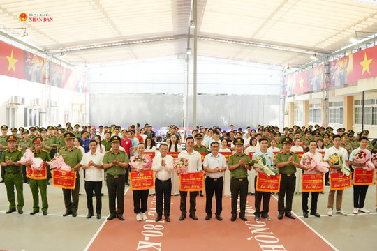 Khai mạc Tuần lễ giao lưu văn hóa, thể thao chào mừng kỷ niệm 70 năm Ngày thành lập Phòng Cảnh vệ miền Nam