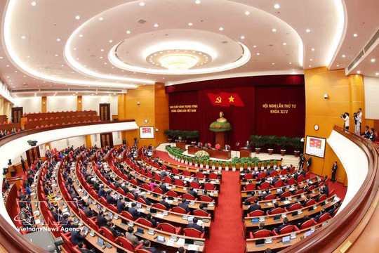 First working day of Party Central Committee's fourth plenum