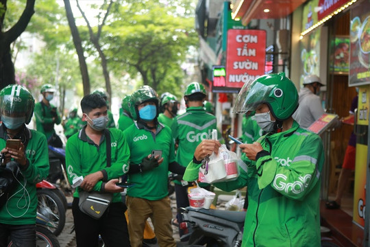 Gỡ nút thắt cho hộ kinh doanh trên nền tảng số