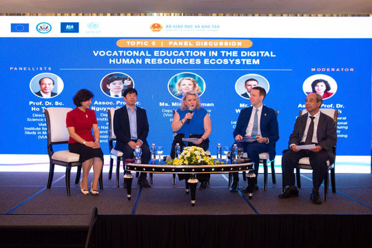 Xây dựng hệ sinh thái giáo dục nghề nghiệp số gắn với việc làm trong kỷ nguyên số