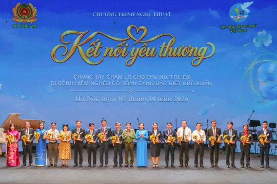 EVN ủng hộ 1 tỷ đồng hỗ trợ phụ nữ, trẻ em mắc bệnh hiểm nghèo