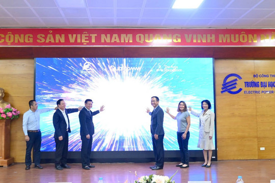 Ra mắt Trung tâm Đào tạo công nghệ ứng dụng thực tế ảo và Trí tuệ nhân tạo trong năng lượng