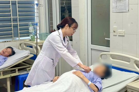 Sau điều trị ung thư vú, người phụ nữ bất ngờ phát hiện virus viêm gan B tái hoạt
