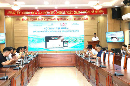 Phường Âu Lâu, Lào Cai: Tập huấn sử dụng phần mềm giải phóng mặt bằng , hưởng ứng Ngày Chuyển đổi số quốc gia
