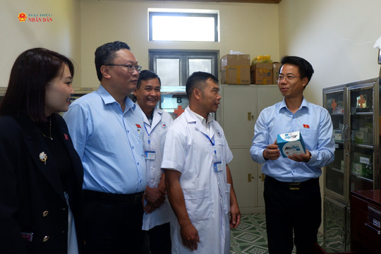 Sớm tháo gỡ khó khăn, nâng cao năng lực trạm y tế