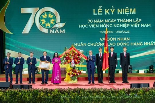 Chủ tịch Quốc hội Trần Thanh Mẫn dự Lễ kỷ niệm 70 năm thành lập Học viện Nông nghiệp Việt Nam