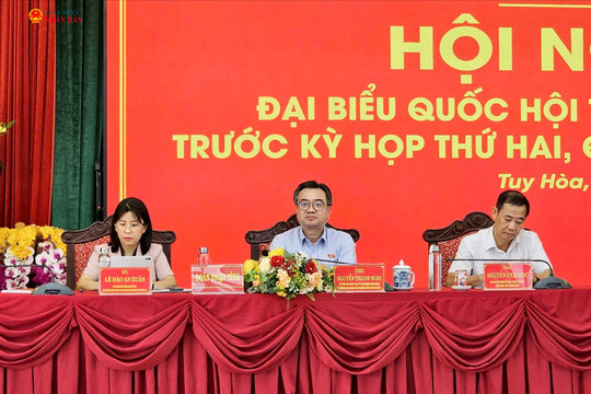 Trưởng Ban Chính sách, chiến lược Trung ương Nguyễn Thanh Nghị tiếp xúc cử tri phường Tuy Hòa, Bình Kiến, Phú Hòa