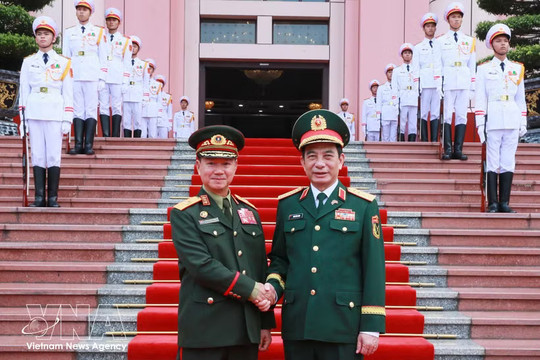 Vietnam, Laos strengthen defence cooperation