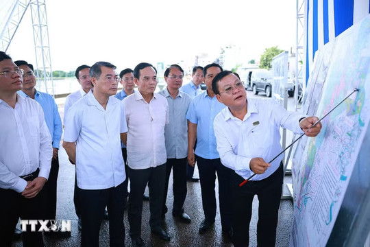 Thủ tướng Lê Minh Hưng kiểm tra hai dự án trọng điểm tại Thành phố Hồ Chí Minh