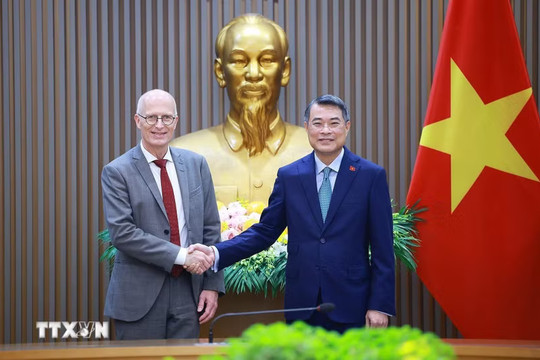 Thủ tướng Lê Minh Hưng tiếp Thủ hiến Hamburg