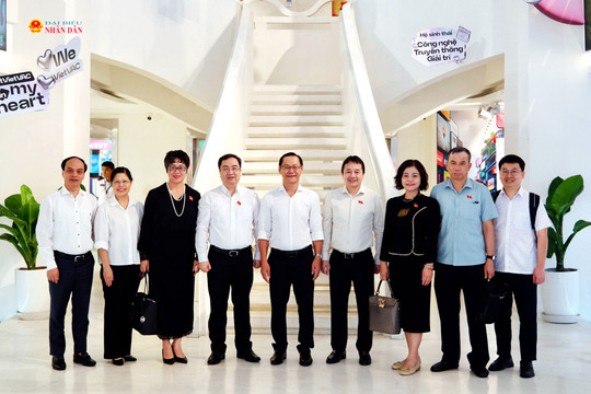 Phát triển công nghiệp văn hóa hướng tới thị trường toàn cầu