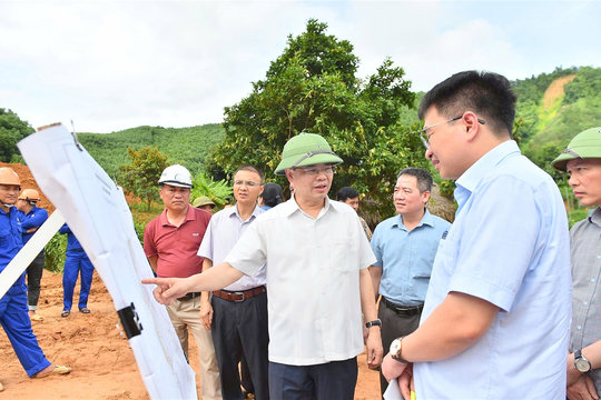 Đồng hành tháo gỡ điểm nghẽn, kiến tạo không gian phát triển mới
