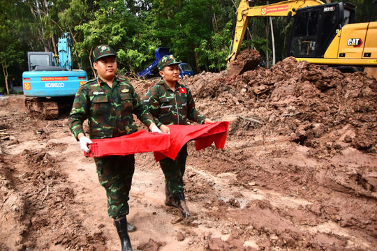 TP. Hồ Chí Minh: Quy tập thêm 8 hài cốt liệt sĩ tại Công viên Lê Thị Riêng