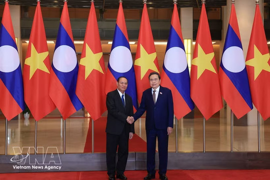 Vietnam’s top legislator welcomes Standing Member of LPRP Secretariat