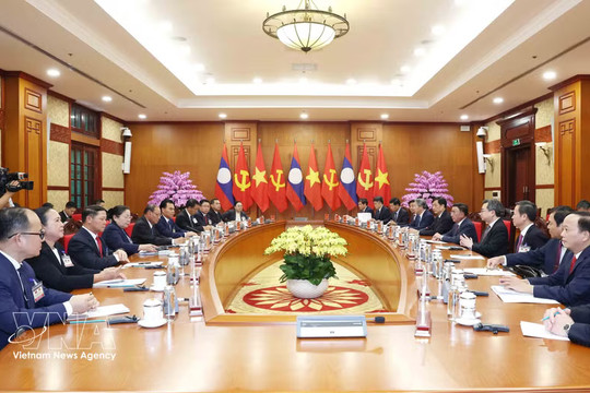 Vietnam, Laos seek to further consolidate relations