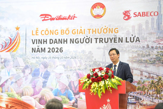 Giải thưởng “Vinh danh người truyền lửa” mở rộng tìm kiếm tấm gương cống hiến