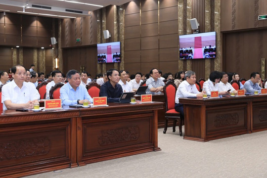 Đảng bộ thành phố Hà Nội dự Hội nghị toàn quốc quán triệt, triển khai thực hiện Nghị quyết Trung ương 4