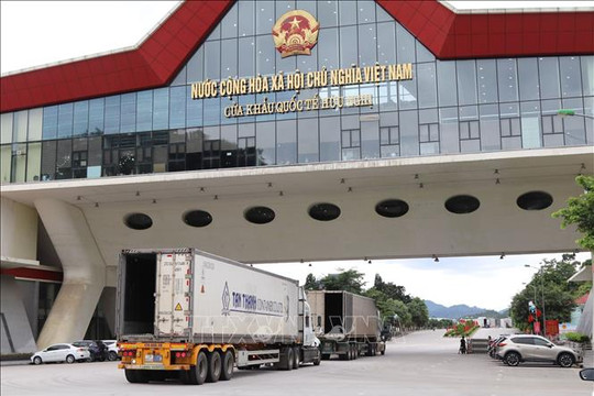 Hướng dẫn quy định mới về thủ tục phương tiện qua cửa khẩu